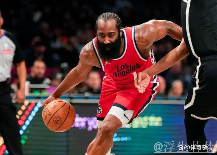 莱昂纳德砍下31分 快船客场轻取篮网 莱昂纳德砍下31分 快船客场轻取篮网