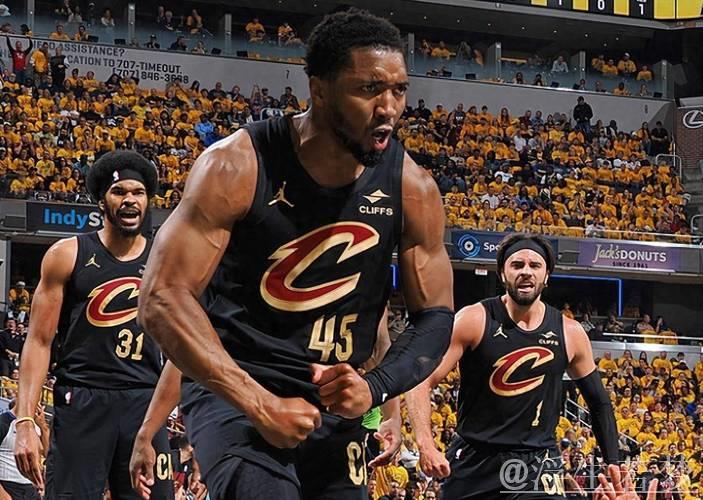 米切尔砍25+8+14 卡斯尔贡献22+11+8 骑士险守主场击退马刺 米切尔砍25+8+14 卡斯尔贡献22+11+8 骑士险守主场击退马刺